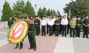 Hội Cựu chiến binh Ban Tổ chức Trung ương giao lưu với Bộ Chỉ huy Quân sự tỉnh Hòa Bình