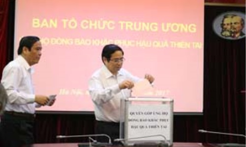 Ban Tổ chức Trung ương ủng hộ đồng bào bị thiệt hại do thiên tai, lũ lụt