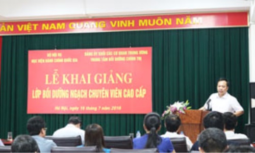 Khai giảng lớp bồi dưỡng ngạch chuyên viên cao cấp khóa 2 năm 2016