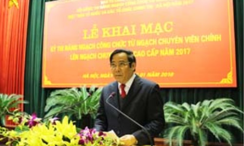 Khai mạc kỳ thi nâng ngạch công chức từ ngạch chuyên viên chính lên ngạch chuyên viên cao cấp