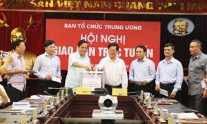 Ban Tổ chức Trung ương ủng hộ đồng bào miền Trung