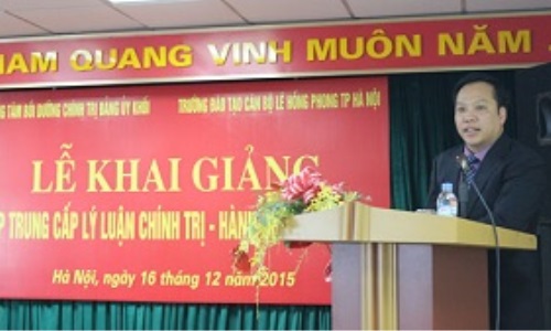 Khai giảng lớp Trung cấp lý luận chính trị - hành chính khóa 18B năm 2015