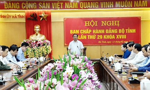 Đồng chí Hoàng Trung Dũng được bầu giữ chức Phó Bí thư Thường trực Tỉnh ủy Hà Tĩnh