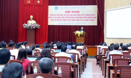 Ngành Bảo hiểm xã hội Việt Nam xây dựng đội ngũ cán bộ vừa hồng vừa chuyên