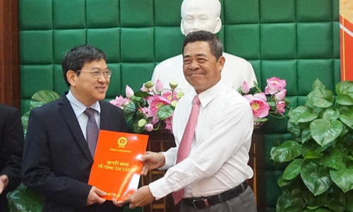 Đồng chí  Nguyễn Duy Bắc giữ chức Phó Giám đốc Học viện Chính trị quốc gia Hồ Chí Minh