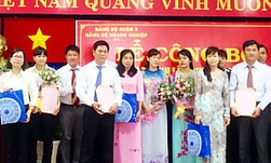 Quận ủy quận 2 (TP Hồ Chí Minh) công bố quyết định thành lập 5 chi bộ doanh nghiệp