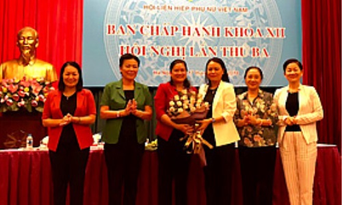 Đồng chí Đỗ Thị Thu Thảo được bầu làm Phó Chủ tịch Hội LHPN Việt Nam