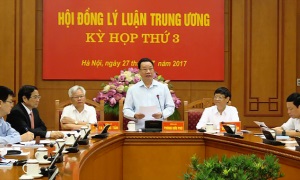 Ðồng chí Phạm Minh Chính dự kỳ họp thứ ba Hội đồng Lý luận Trung ương