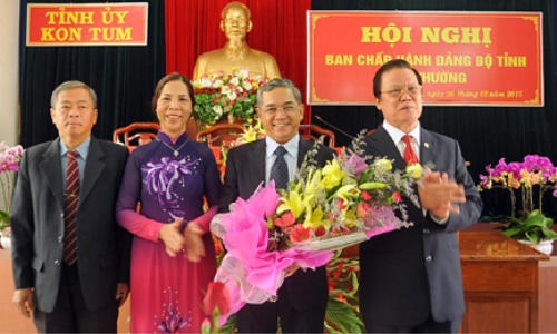 Đồng chí Nguyễn Văn Hùng được bầu giữ chức Bí thư Tỉnh ủy Kon Tum