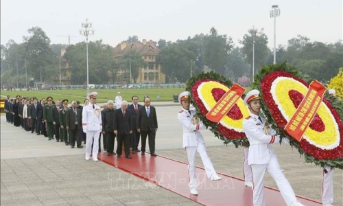 Lãnh đạo Đảng, Nhà nước vào Lăng viếng Chủ tịch Hồ Chí Minh