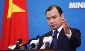 Việt Nam phản đối Trung Quốc mở đường bay dân sự trái phép đến đảo Phú Lâm