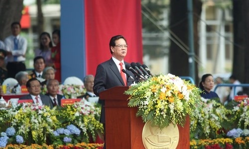 Phát huy tinh thần Đại thắng mùa Xuân năm 1975, toàn Đảng, toàn dân, toàn quân quyết tâm thực hiện thắng lợi nhiệm vụ xây dựng và bảo vệ Tổ quốc