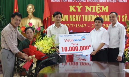 VietinBank tri ân thương binh tại các trung tâm điều dưỡng