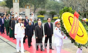 Lãnh đạo Đảng, Nhà nước vào Lăng viếng Chủ tịch Hồ Chí Minh và tưởng niệm các Anh hùng liệt sỹ