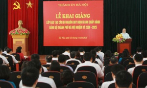 Chuyển biến trong công tác đào tạo, bồi dưỡng cán bộ ở Đảng bộ TP. Hà Nội