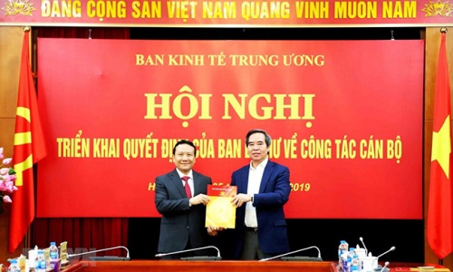Phó Giám đốc Đại học Quốc gia Hà Nội giữ chức Phó Trưởng Ban Kinh tế Trung ương