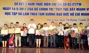 Quảng Ninh gắn học và làm theo gương Bác Hồ với thực hiện Nghị quyết Trung ương 4 (khóa XI)
