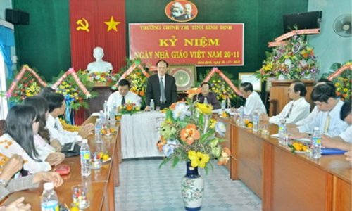 Thực hiện Nghị quyết của Bộ Chính trị về công tác lý luận ở Trường Chính trị tỉnh Bình Định