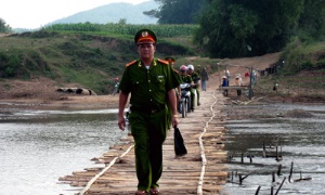 Giáo dục chính trị tư tưởng cho cán bộ, chiến sĩ Công an tỉnh Lạng Sơn