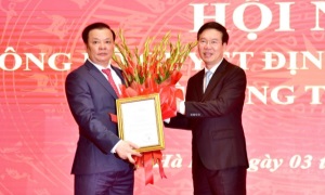Công bố quyết định của Bộ Chính trị phân công đồng chí Đinh Tiến Dũng làm Bí thư Thành ủy Hà Nội