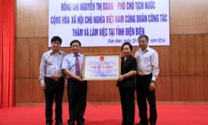 Phó Chủ tịch nước Nguyễn Thị Doan thăm và làm việc tại tỉnh Điện Biên