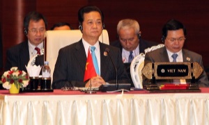 Thủ tướng Nguyễn Tấn Dũng: Hòa bình ở Biển Đông bị đe dọa