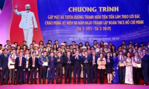 Tuyên dương gương thanh niên Thủ đô tiên tiến làm theo lời Bác