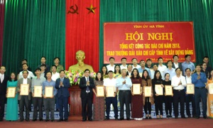 Hà Tĩnh trao Giải Búa liềm vàng cấp tỉnh năm 2018